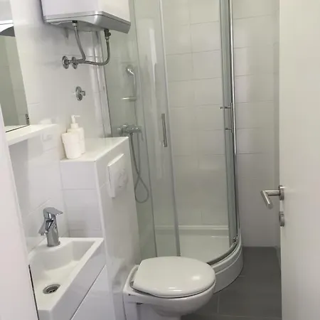 Apartment Issa *
