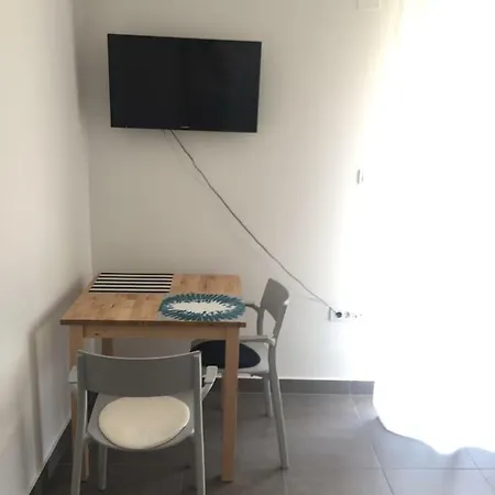 Issa Apartment