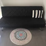 Issa Split